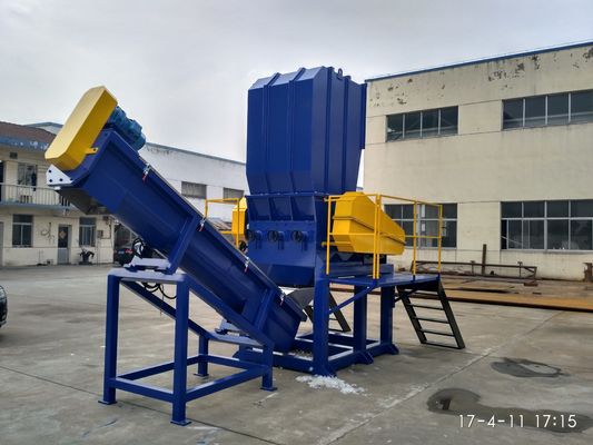Przemysłowy jednoosobowy rozdrabniacz 380V 30 Noże ruchome do tworzyw sztucznych